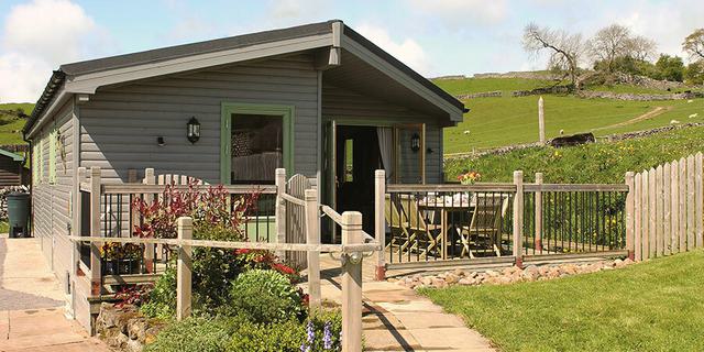 Daisybank cabin 2025723652