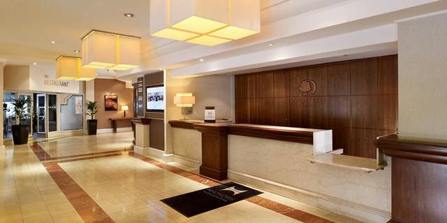 Doubletree 6 180050841