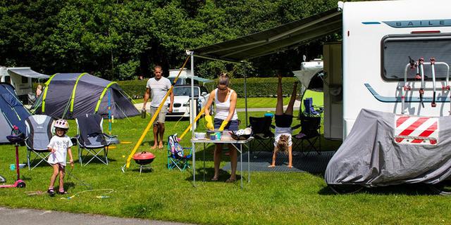 Hayfield C C Site family resized 817638241