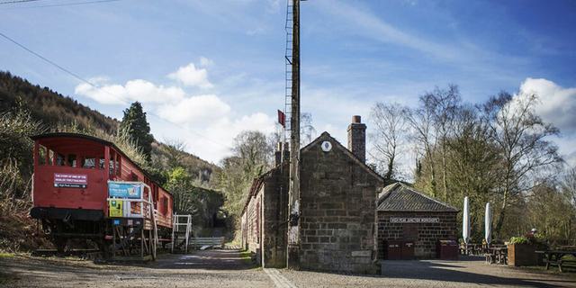 High Peak J 872642893