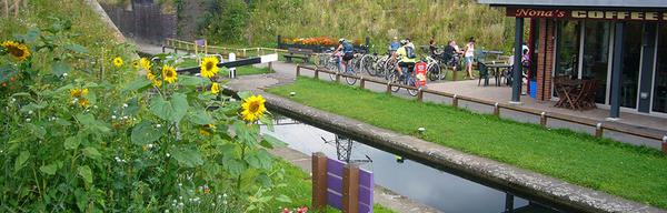 Hollingwood Hub Nonnas 238607056