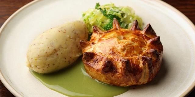 The Packhorse Hayfield 1