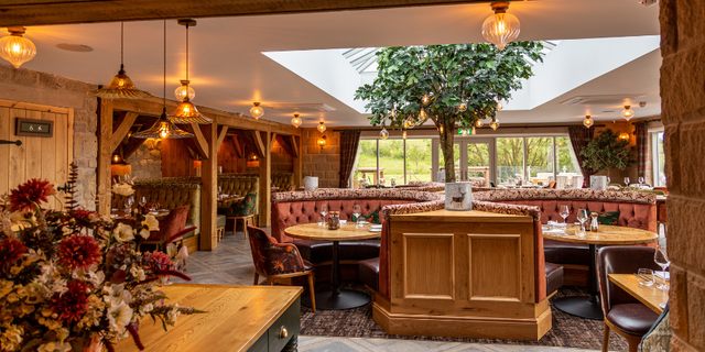 Peak Edge Hotel VDPD Terrace